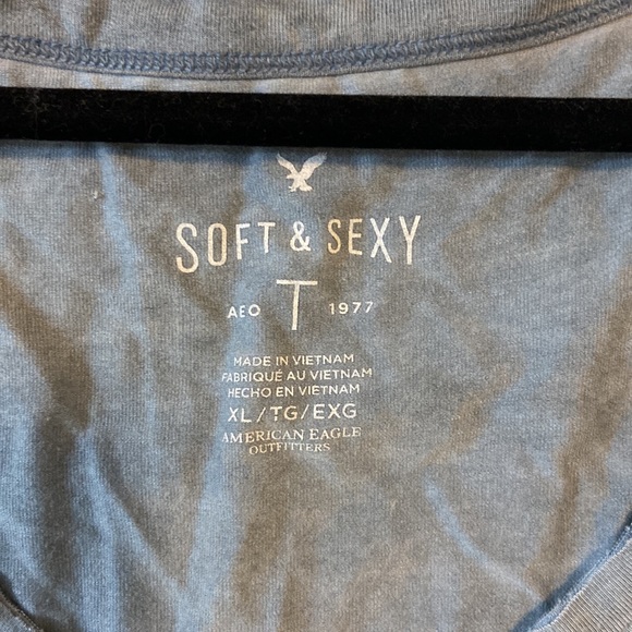 Flowy tie up shirt - Picture 2 of 2